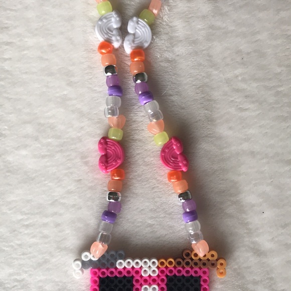 Bulldog Shade Rave EDM Kandi - Picture 2 of 4